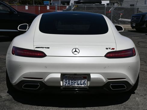 Used 2016 Mercedes-Benz AMG GT S image 4
