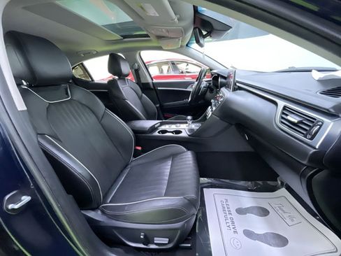 Used 2020 Genesis G70 2.0T w/ Elite Package image 30