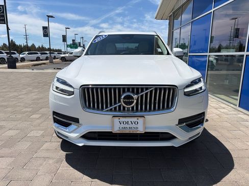 Used 2024 Volvo XC90 B6 Ultimate w/ Protection Package Premier AWD/4WD image 3