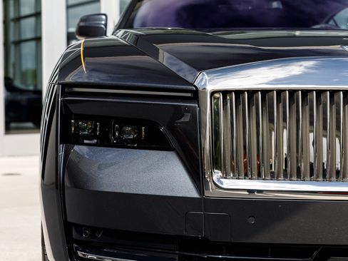 Certified 2024 Rolls-Royce Spectre w/ Spectre Launch Package image 22