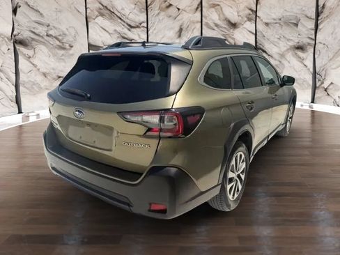 Used 2023 Subaru Outback Premium AWD/4WD image 5