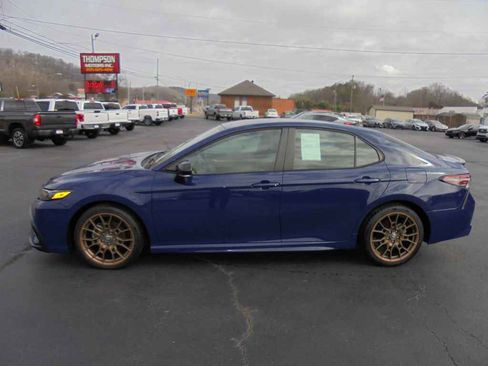 Used 2023 Toyota Camry SE w/ Convenience Package image 1