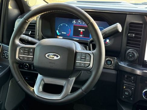 Used 2025 Ford F250 Lariat w/ Lariat Ultimate Package image 12