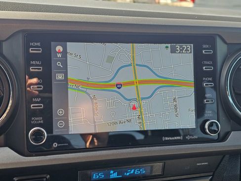 Used 2023 Toyota Tacoma TRD Off-Road w/ Technology Package image 15