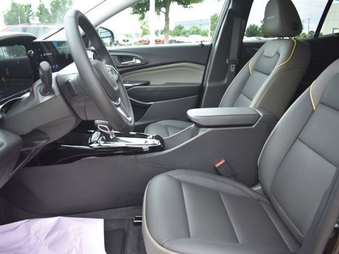New 2026 Chevrolet Trax ACTIV w/ Driver Confidence Package FWD image 15