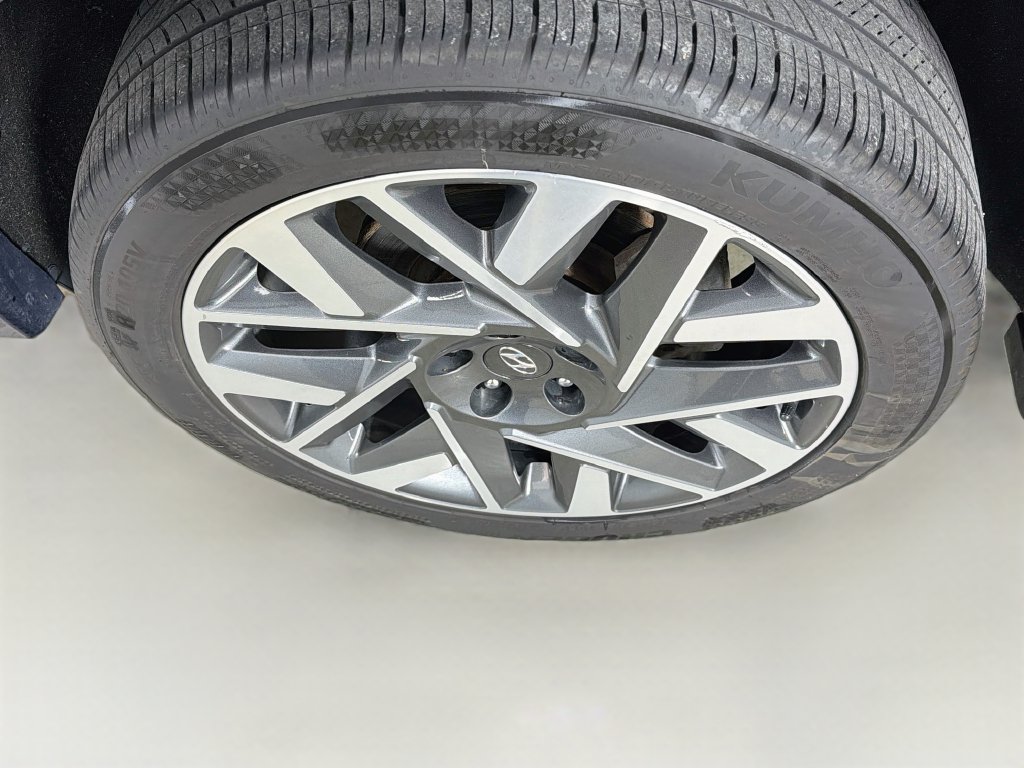 Used 2023 Hyundai Santa Fe Calligraphy AWD/4WD image 32