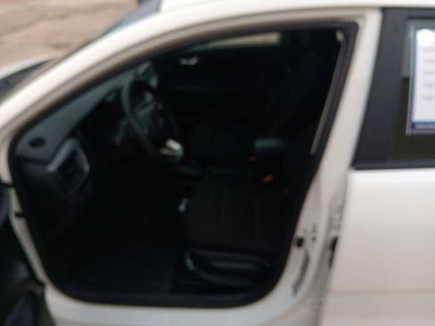 Used 2019 Kia Rio S image 20