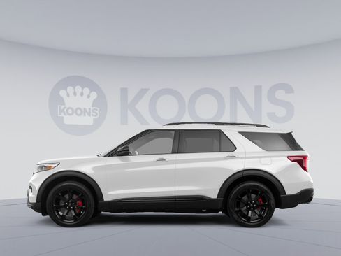 Used 2022 Ford Explorer ST w/ Equipment Group 401A AWD/4WD image 2