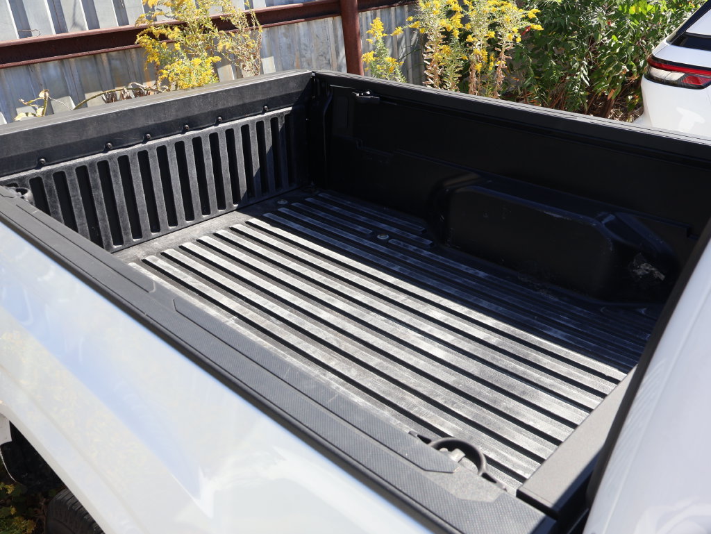 Used 2023 Toyota Tacoma SR w/ SR Convenience Package RWD image 23