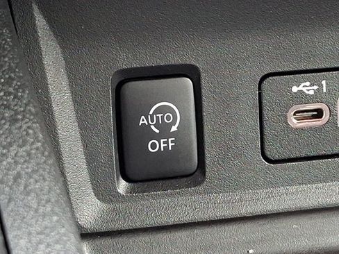 Used 2025 Nissan Sentra SV FWD image 23