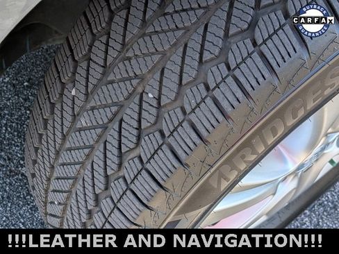 Used 2021 Buick Enclave Essence image 11