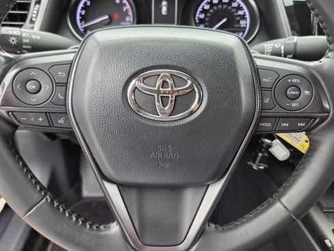Used 2024 Toyota Camry SE FWD image 30