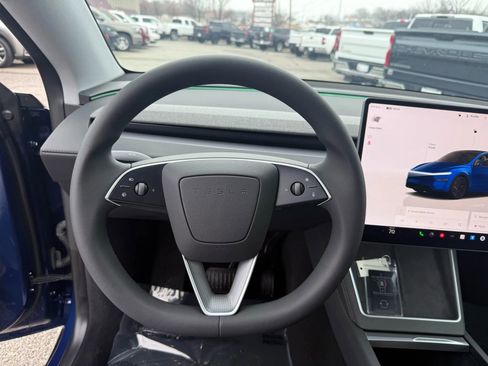 Used 2026 Tesla Model Y Long Range RWD image 15