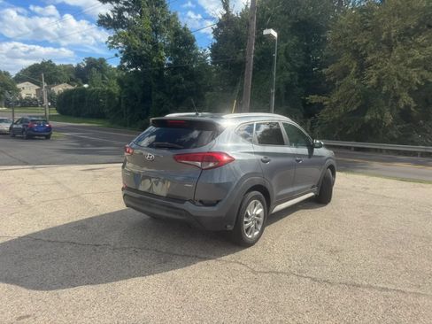 Used 2017 Hyundai Tucson SE w/ SE Popular Package 02 AWD/4WD image 5