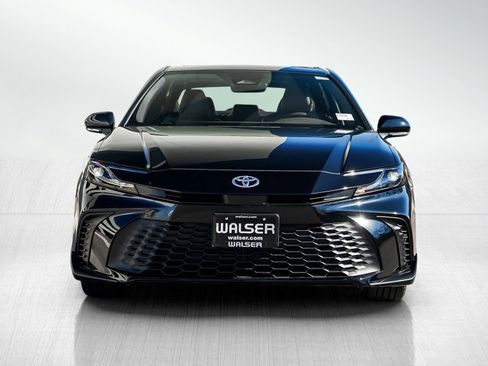 New 2026 Toyota Camry SE image 2