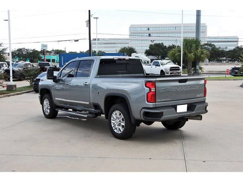 Used 2024 Chevrolet Silverado 2500 High Country AWD/4WD image 4