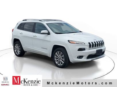 Used 2016 Jeep Cherokee Overland w/ Technology Group
