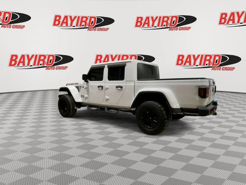 Used 2023 Jeep Gladiator Rubicon w/ Cold Weather Group AWD/4WD image 6