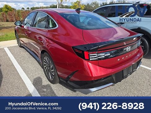 Certified 2025 Hyundai Sonata SEL image 11