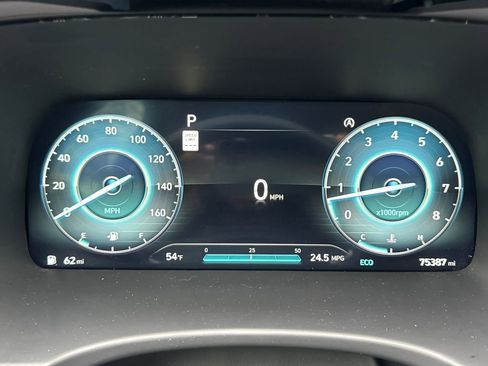 Used 2023 Hyundai Palisade Limited w/ Winter Package image 19