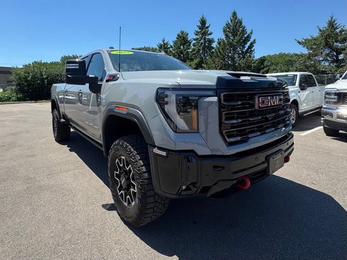 Used 2025 GMC Sierra 2500 AT4X AWD/4WD image 6