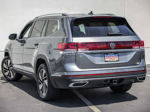 New 2026 Volkswagen Atlas SEL image 3
