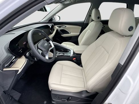 Used 2025 Audi Q5 Premium w/ Convenience Package AWD/4WD image 19