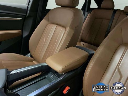 Used 2024 Audi Q8 e-tron Premium image 64