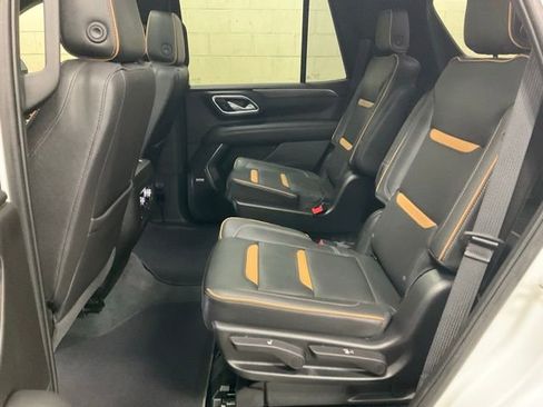 Used 2023 GMC Yukon AT4 w/ Technology Package image 15