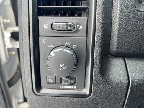 Used 2017 RAM 1500 Rebel w/ Luxury Group image 17