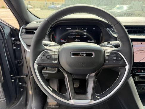New 2026 Jeep Grand Cherokee Altitude AWD/4WD image 11