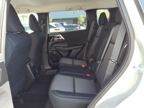 New 2026 Mitsubishi Outlander ES FWD image 14