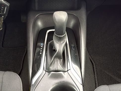 Certified 2025 Toyota Corolla LE image 25