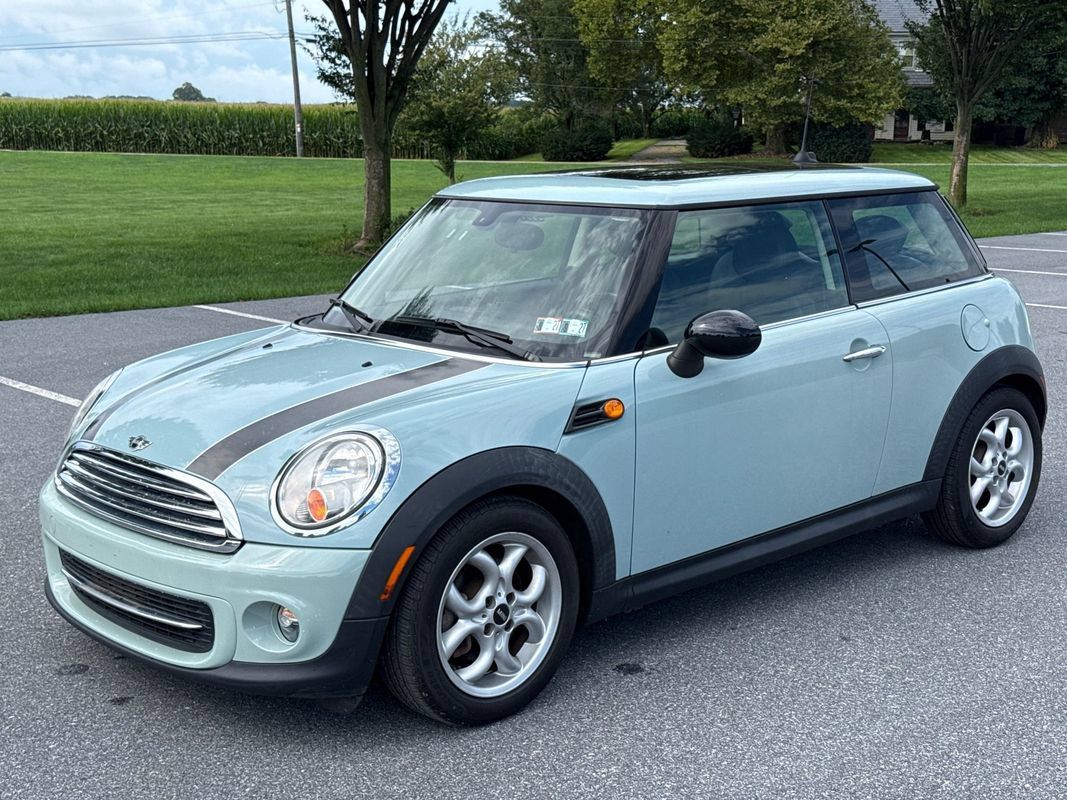 Used 2013 MINI Cooper Hardtop FWD image 4