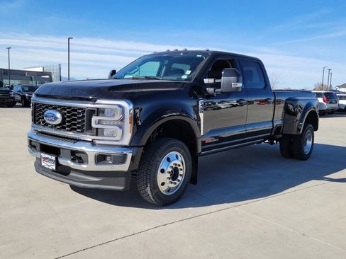 New 2026 Ford F450 Lariat w/ Lariat Ultimate Package image 4