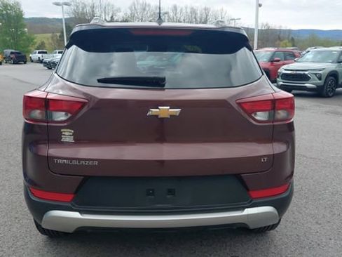 Used 2023 Chevrolet TrailBlazer LT FWD image 5
