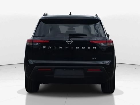 Used 2024 Nissan Pathfinder SV image 6