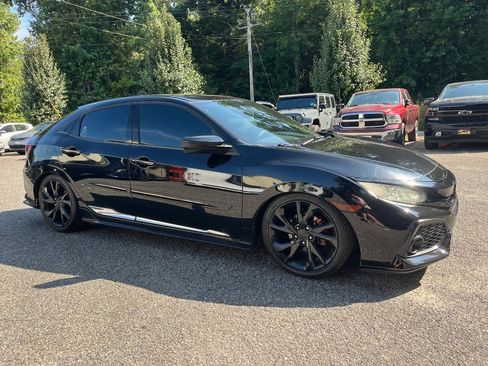 Used 2018 Honda Civic Sport Touring image 6