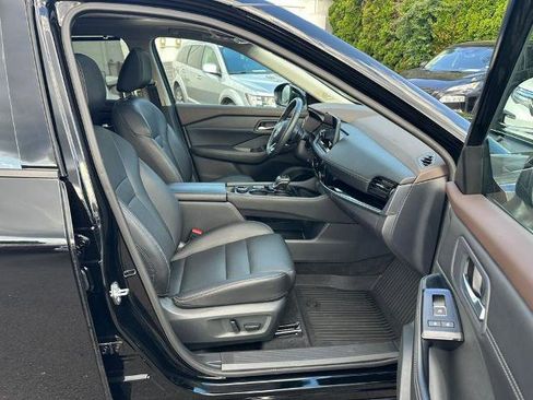 Certified 2023 Nissan Rogue SL w/ SL Premium Package image 24