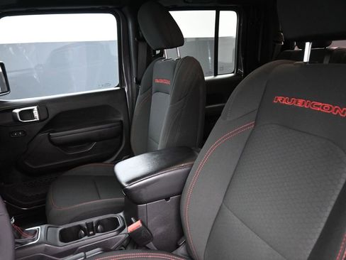 Used 2023 Jeep Gladiator Rubicon AWD/4WD image 9