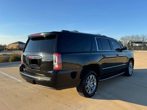 Used 2018 GMC Yukon XL Denali w/ Open Road Package image 4