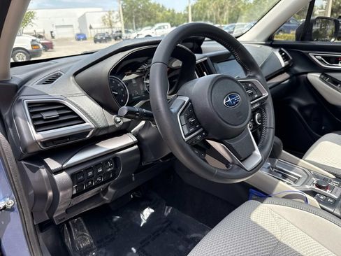 Used 2023 Subaru Forester Premium AWD/4WD image 22