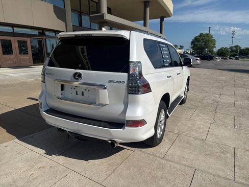 Used 2023 Lexus GX 460 Premium w/ Premium Plus Package AWD/4WD image 3