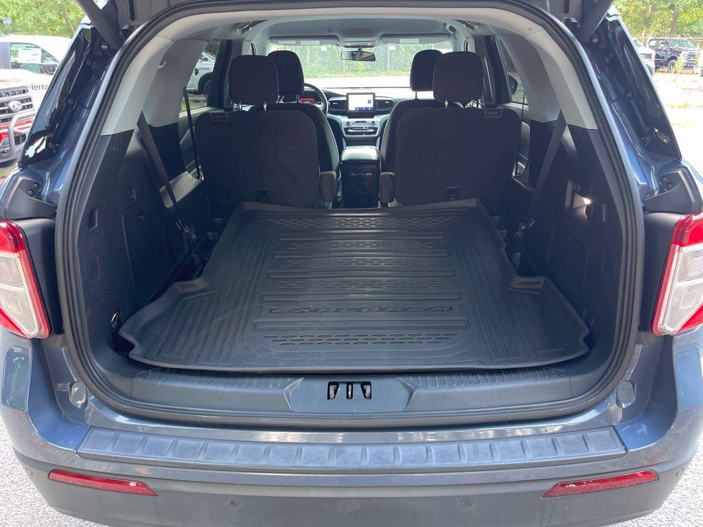 Used 2021 Ford Explorer XLT RWD image 26