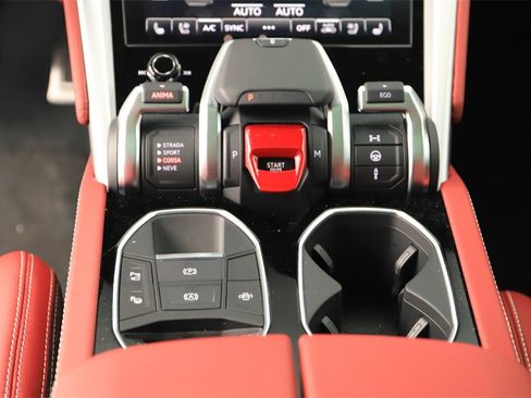 Used 2024 Lamborghini Urus S image 21