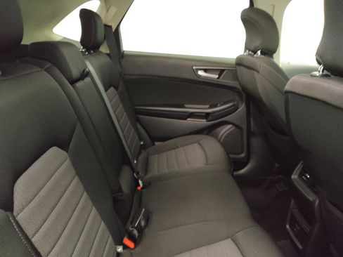 Used 2018 Ford Edge SE AWD/4WD image 19