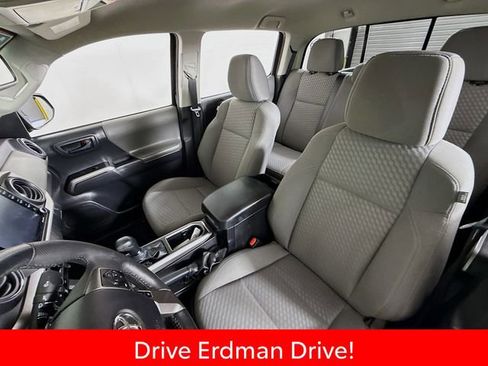 Used 2023 Toyota Tacoma SR5 w/ Technology Package AWD/4WD image 5