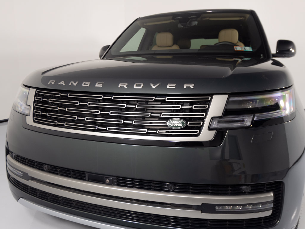 Used 2024 Land Rover Range Rover SE AWD/4WD image 37