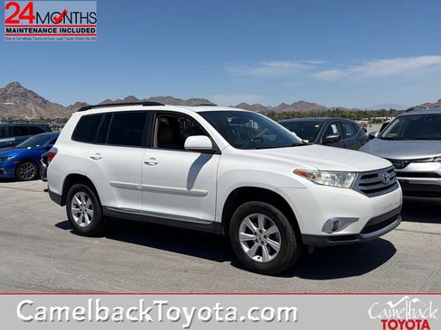 Used 2011 Toyota Highlander SE w/ Tow Pkg FWD image 1