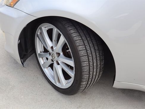 Used 2006 Lexus IS 250 RWD image 10